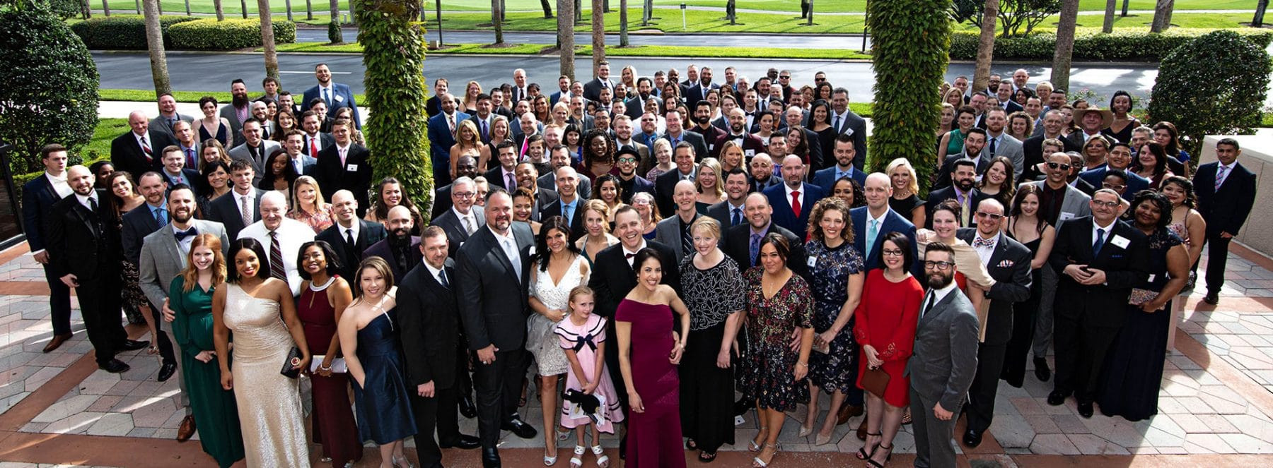 2019-banquet-group-photo